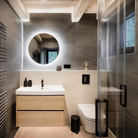 Tri Vody Demaenovska Dolina 酒店 *