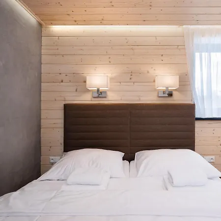 Tri Vody Demaenovska Dolina Otel *